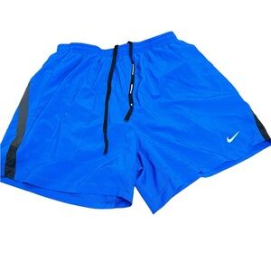 Nike lined drawstring shorts with pockets‎ size medium